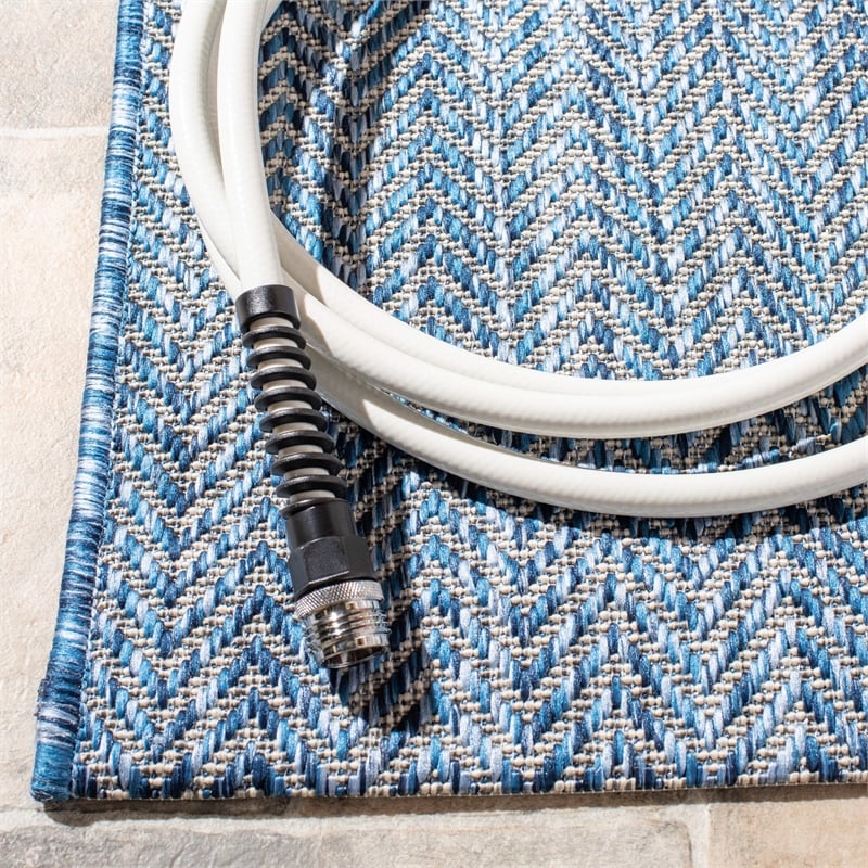 Safavieh Courtyard 8' X 11' Power Loomed Rug in Navy and Gray