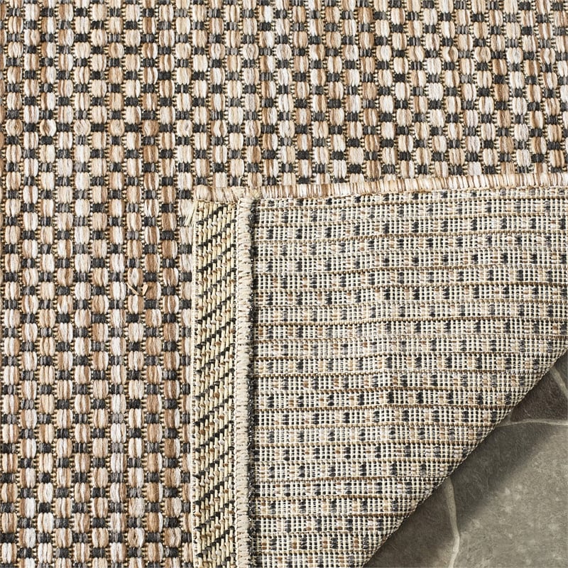 Safavieh Courtyard 2' X 3'7