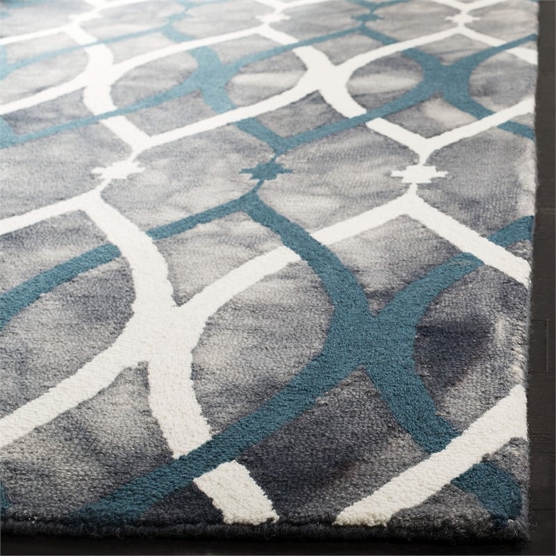 Safavieh Dip Dye 6' X 9' Hand Tufted Wool Rug in Gray and Ivory Blue