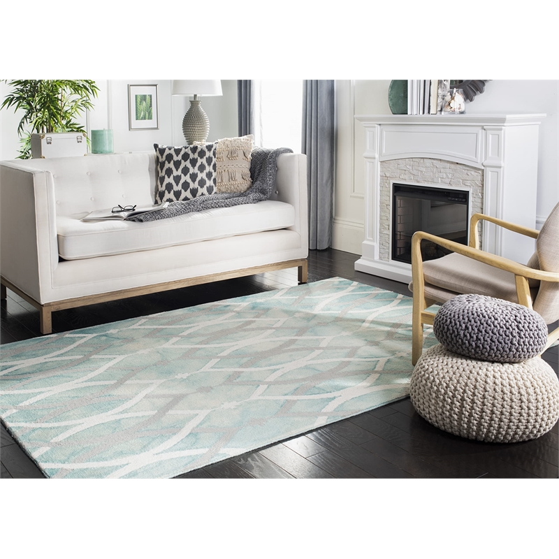 Safavieh Dip Dye 6' X 9' Hand Tufted Wool Rug in Green and Ivory Gray