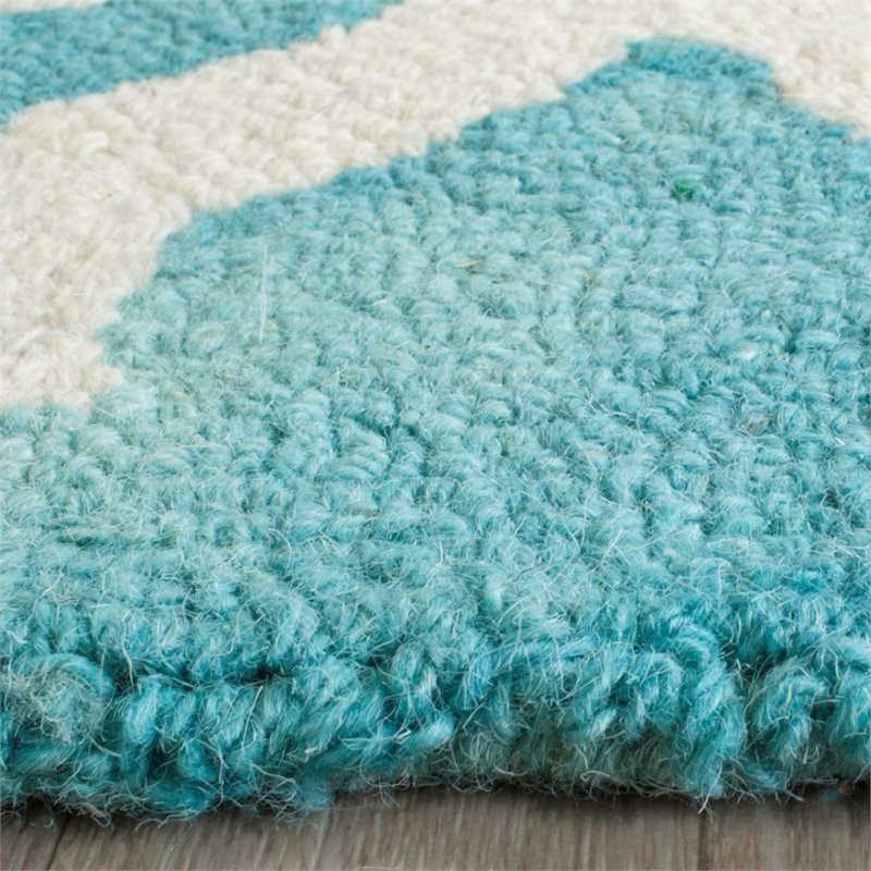 Safavieh Dip Dye 5' X 8' Hand Tufted Wool Rug in Turquoise and Ivory