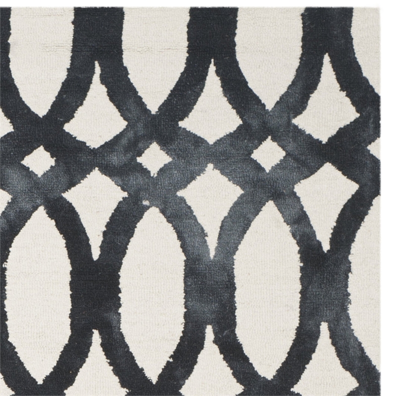 Safavieh Dip Dye 10' X 14' Hand Tufted Rug in Ivory and Graphite