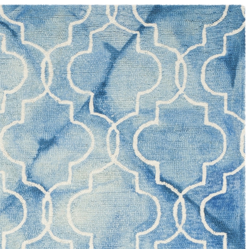 Safavieh Dip Dye 6' X 9' Hand Tufted Rug in Blue and Ivory