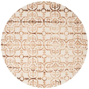 Safavieh Dip Dye 7' Round Hand Tufted Wool Rug in Ivory and Camel