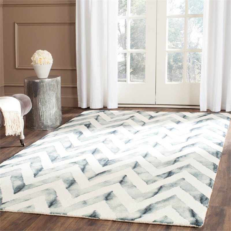 Safavieh Dip Dye 7' Square Hand Tufted Wool Rug in Ivory and Gray