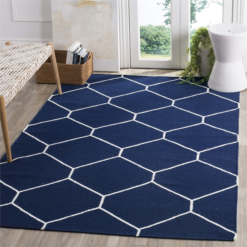 Safavieh Dhurries 3' X 5' Hand Woven Flat Weave Rug in Navy and Ivory