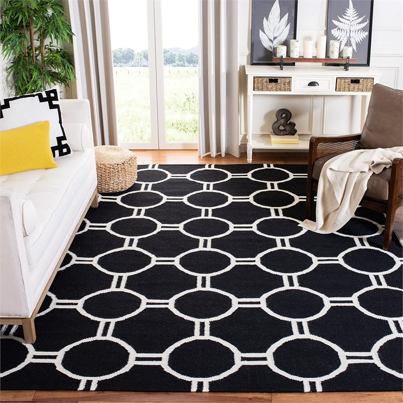 Safavieh Dhurries 3' X 5' Hand Woven Flat Weave Rug in Navy and Ivory