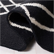 Safavieh Dhurries 4' X 6' Hand Woven Flat Weave Rug