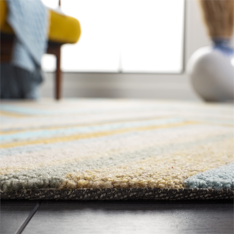 Safavieh Four Seasons 4' X 6' Hand Hooked Rug in Ivory and Blue