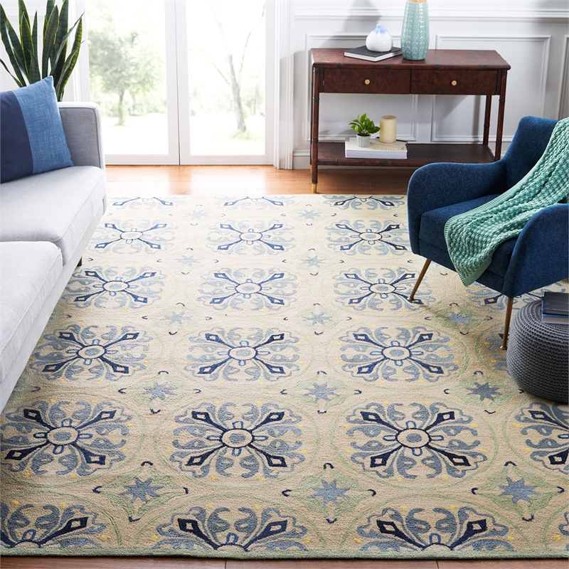 Safavieh Four Seasons 8' X 10' Hand Hooked Rug in Ivory and Blue