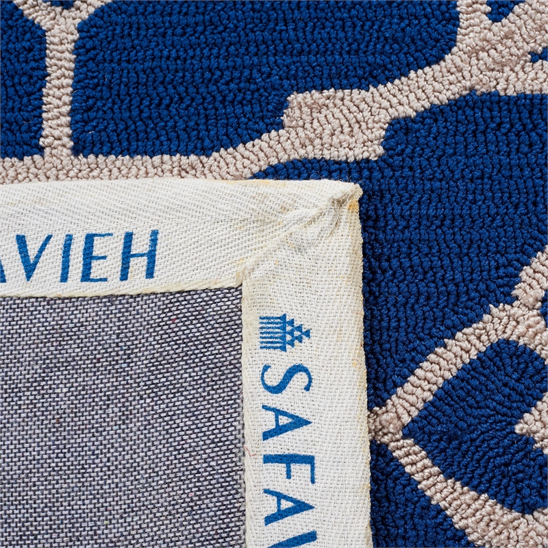 Safavieh Four Seasons 5' X 7' Hand Hooked Rug in Navy and Ivory