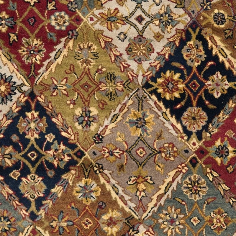 Safavieh Heritage 4'6