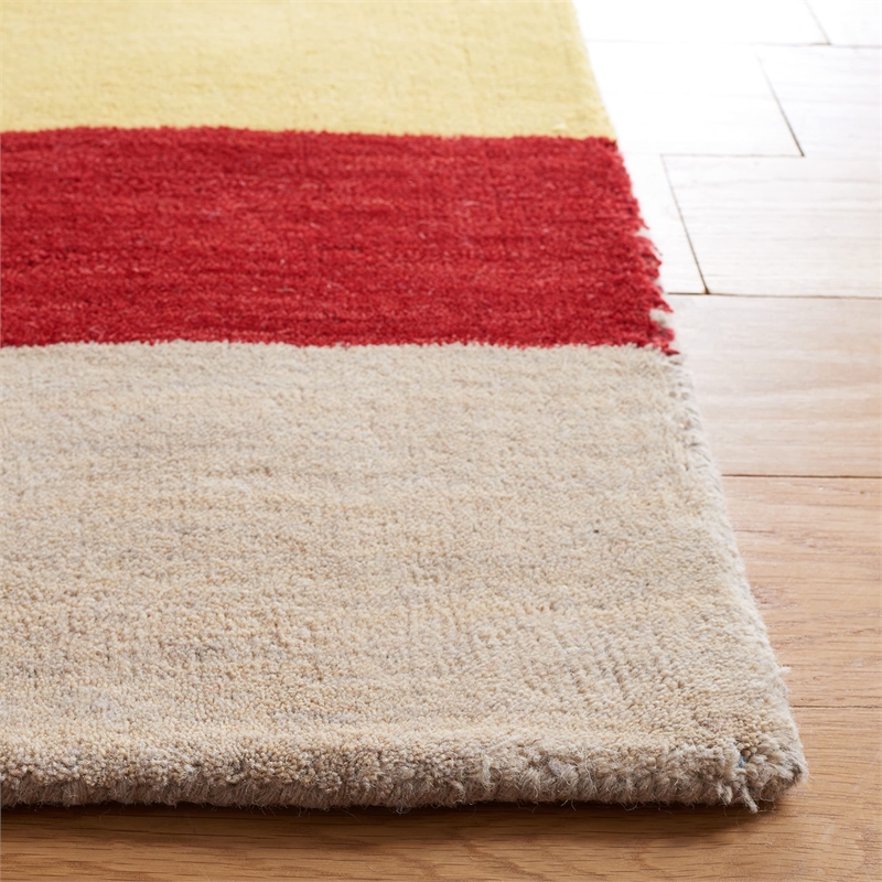 Safavieh Himalaya 8' X 10' Hand Loomed Wool Pile Rug in Yellow
