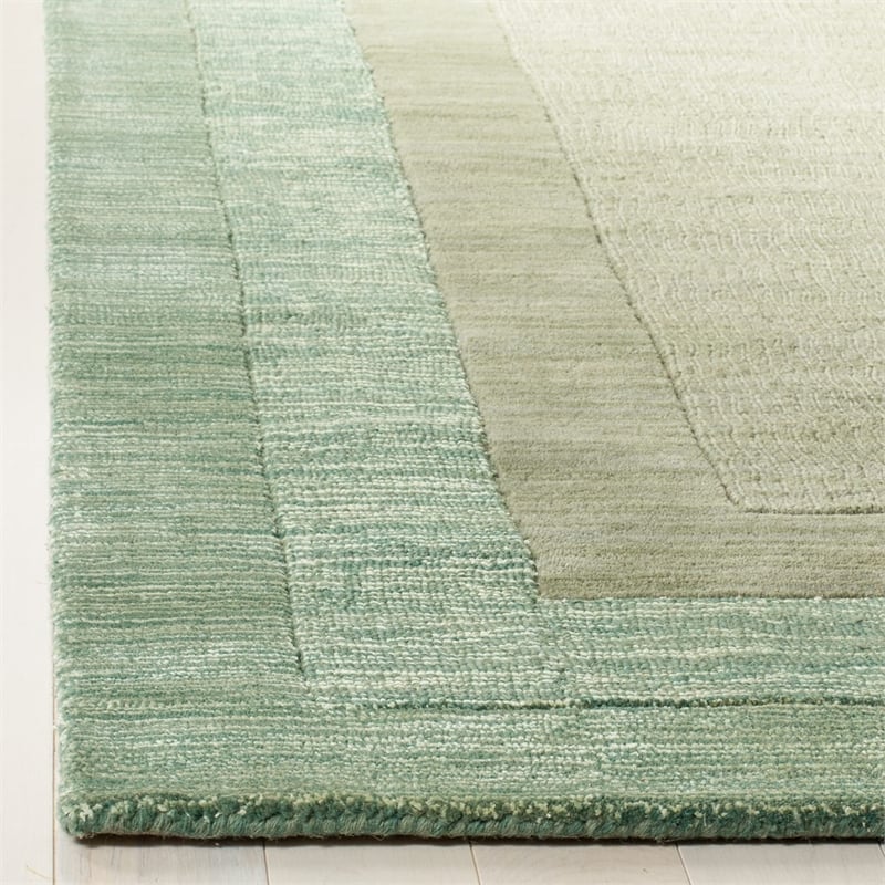 Safavieh Impressions 5' X 8' Hand Loomed Wool Rug in Green and Beige