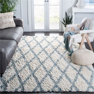 Safavieh Kenya 6' X 9' Hand Knotted Rug in Ivory and Blue