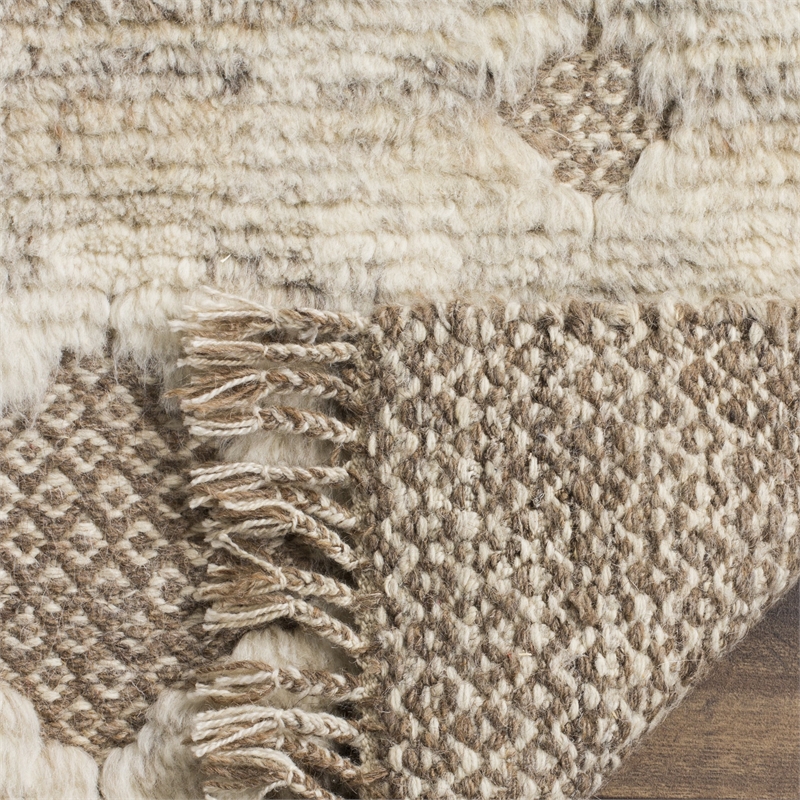 Safavieh Kenya 8' X 10' Hand Knotted Wool and Cotton Rug in Natural