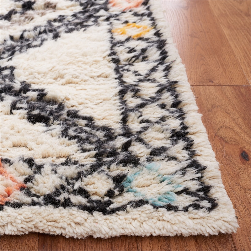 Safavieh Kenya 8' X 10' Hand Knotted Wool and Cotton Rug in Natural
