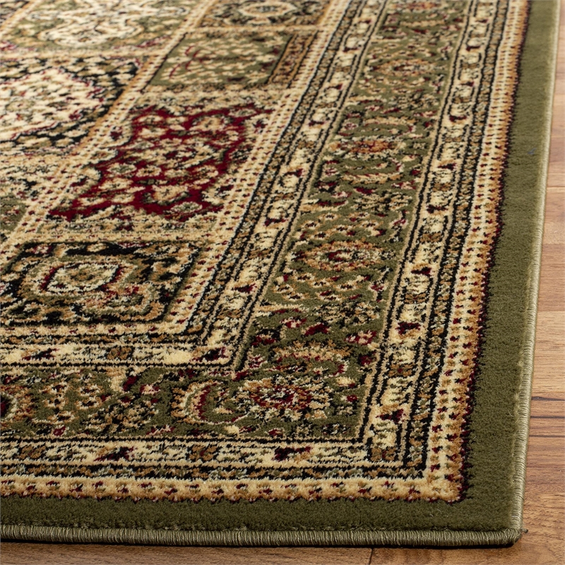 Safavieh Lyndhurst 12' X 18' Power Loomed Rug in and Green