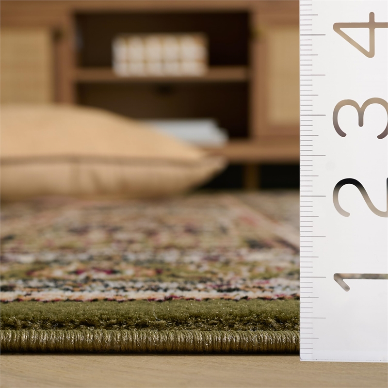Safavieh Lyndhurst 12' X 18' Power Loomed Rug in and Green