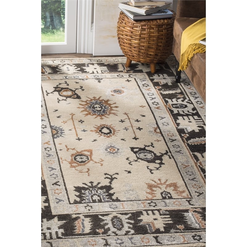 Safavieh Moharaja 5' X 8' Handmade Rug in Beige and Charcoal