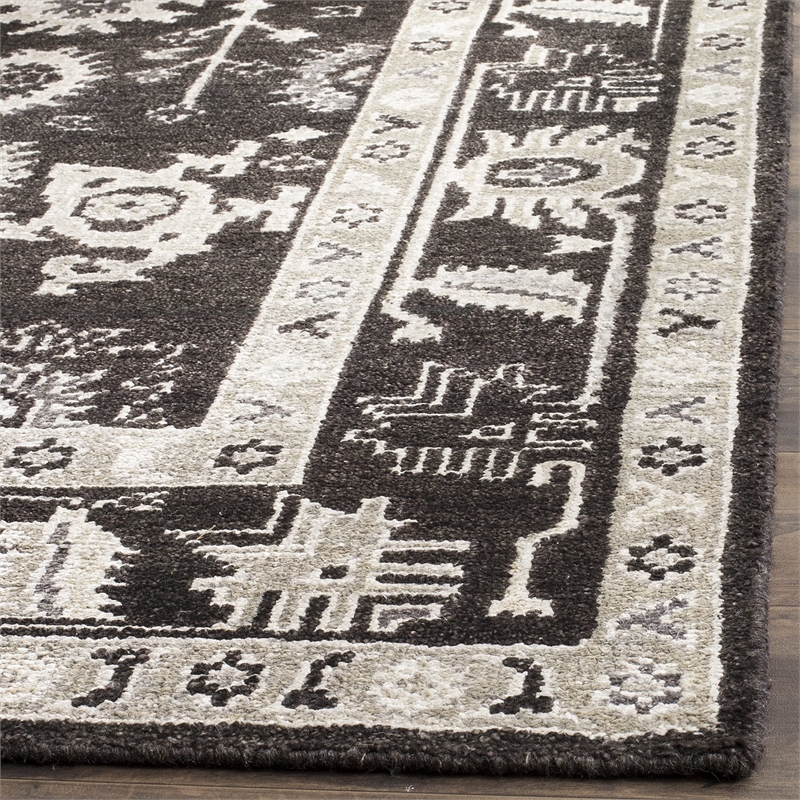 Safavieh Moharaja 4' X 6' Handmade Rug in Charcoal and Charcoal