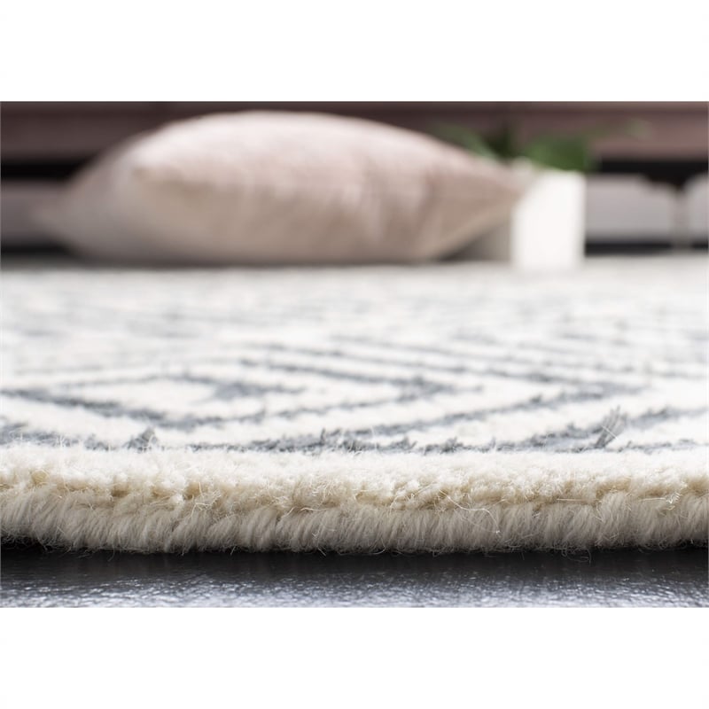 Safavieh Mosaic 9' X 12' Hand Knotted Rug in Beige and Gray