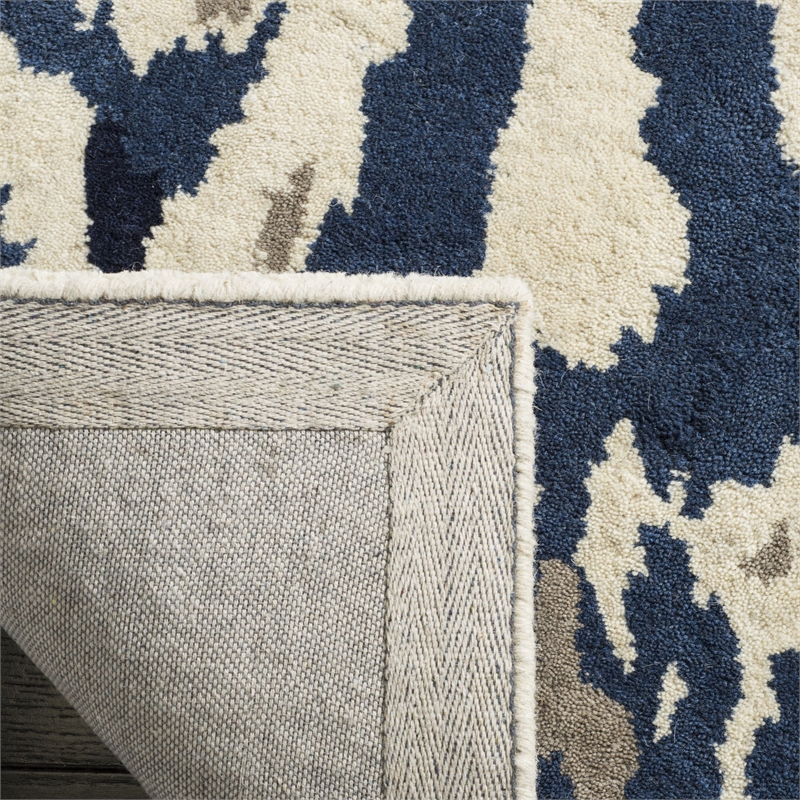 Safavieh Martha Stewart 4' X 6' Tufted Hand loomed Wool Rug in Clove