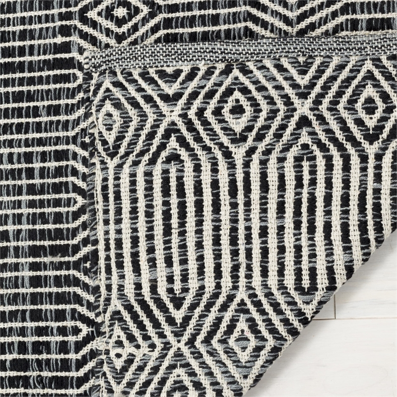 Safavieh Montauk 8' X 10' Hand Woven Cotton Rug in Ivory and Dark Gray