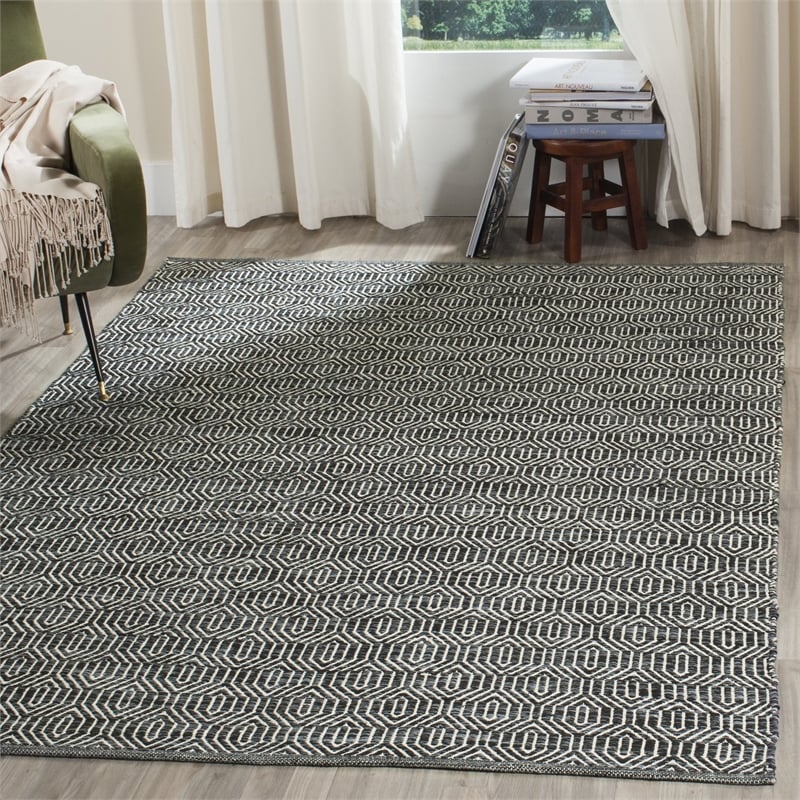 Safavieh Montauk 4' X 6' Hand Woven Cotton Rug in Ivory and Dark Gray
