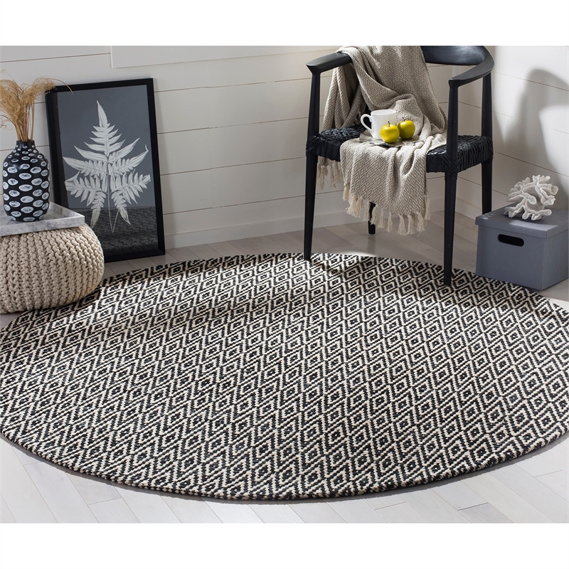 Safavieh Montauk 8' X 10' Hand Woven Cotton Rug in Ivory and Dark Gray