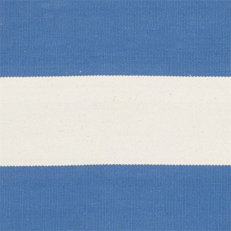 Safavieh Montauk 4' Round Hand Woven Cotton Rug in Blue and Ivory