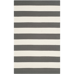Safavieh Montauk 2'3&quot X 5' Hand Woven Cotton Rug in Gray and Ivory