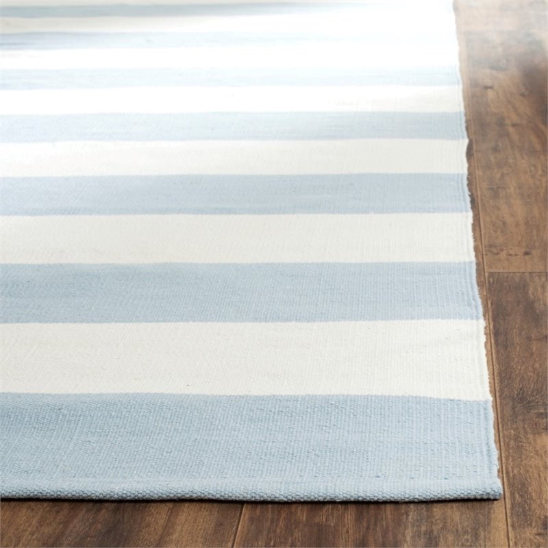 Safavieh Montauk 4' X 6' Hand Woven Cotton Rug in Sky Blue and Ivory