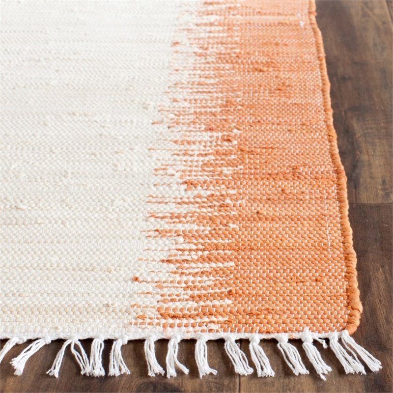 Safavieh Montauk 6' Round Hand Woven Cotton Pile Rug in Orange