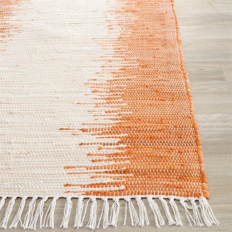 Safavieh Montauk 6' Round Hand Woven Cotton Pile Rug in Orange