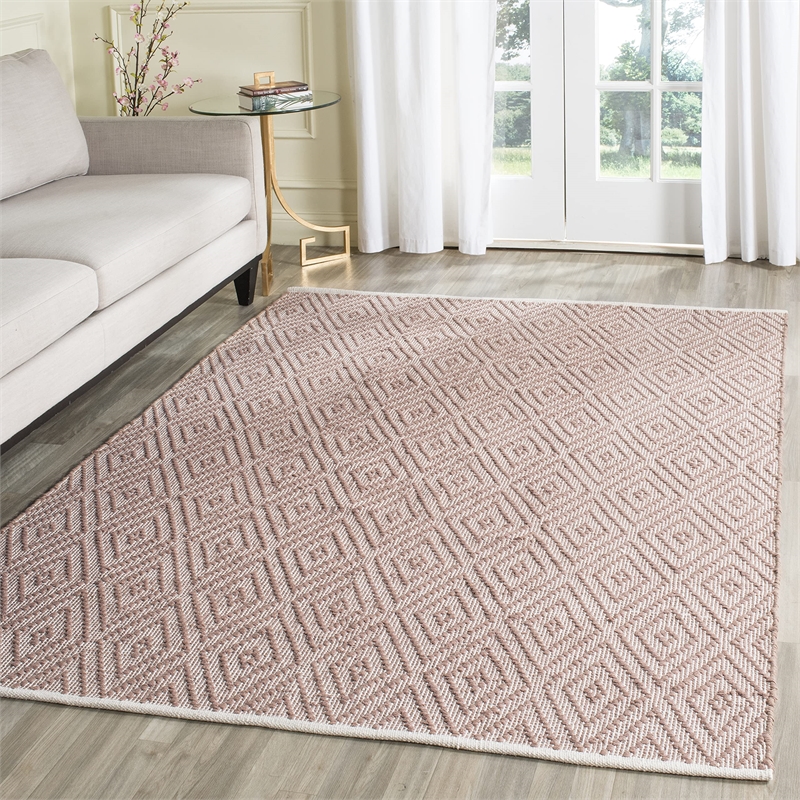 Safavieh Montauk 5' X 7' Hand Woven Cotton Pile Rug in Beige and Ivory
