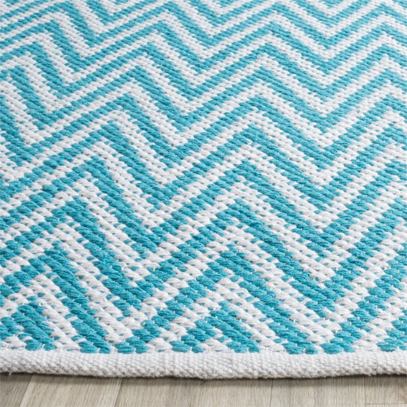Safavieh Montauk 5' X 7' Hand Woven Cotton Rug in Turquoise and Ivory