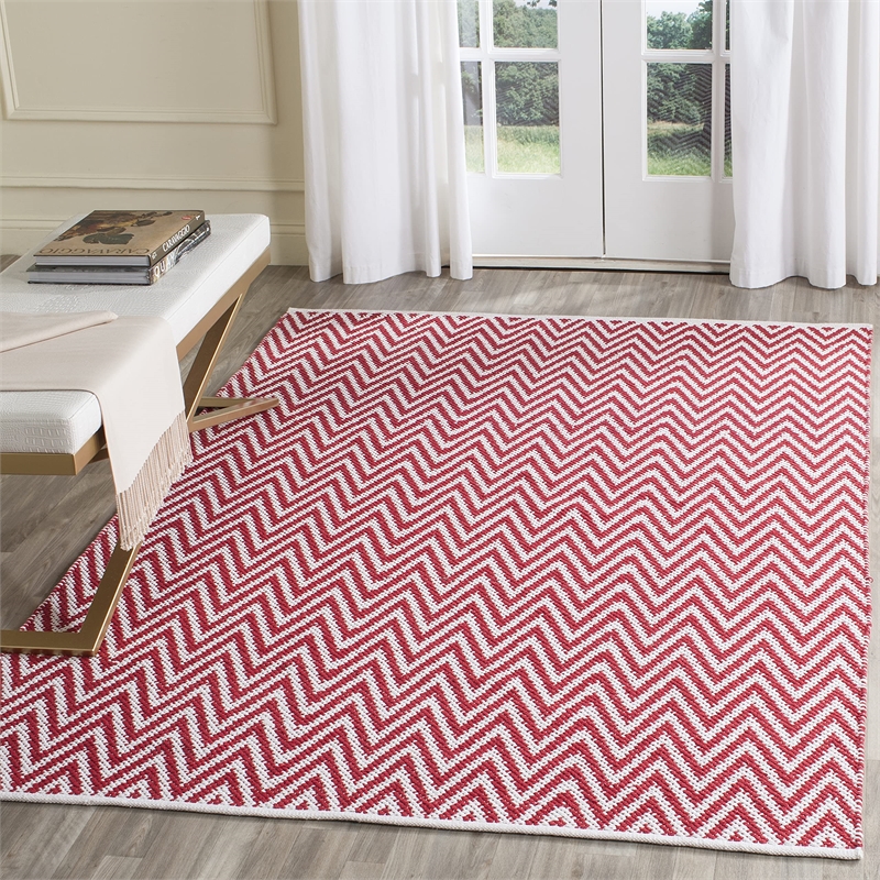 Safavieh Montauk 5' X 7' Hand Woven Cotton Pile Rug in Red and Ivory