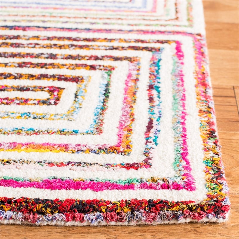 Safavieh Nantucket 9' X 12' Hand Tufted Cotton and Wool Rug in Ivory