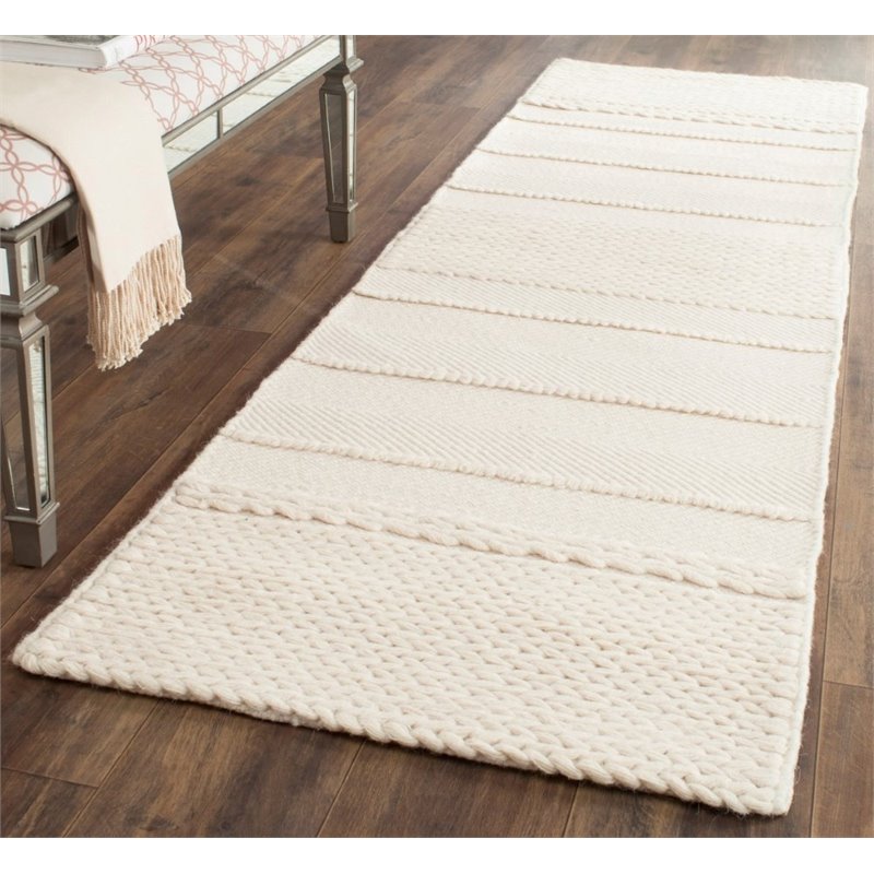 Safavieh Natura 10' X 14' Hand Tufted Wool Pile Rug in Natural