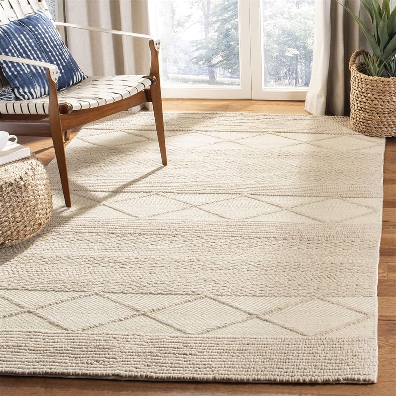 Safavieh Natura 10' X 14' Hand Tufted Wool Pile Rug in Beige