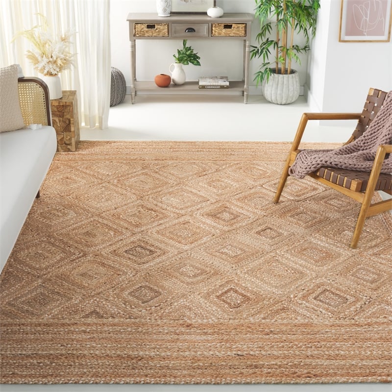 Safavieh Natural Fiber 8' X 10' Hand Woven Jute Rug in Natural
