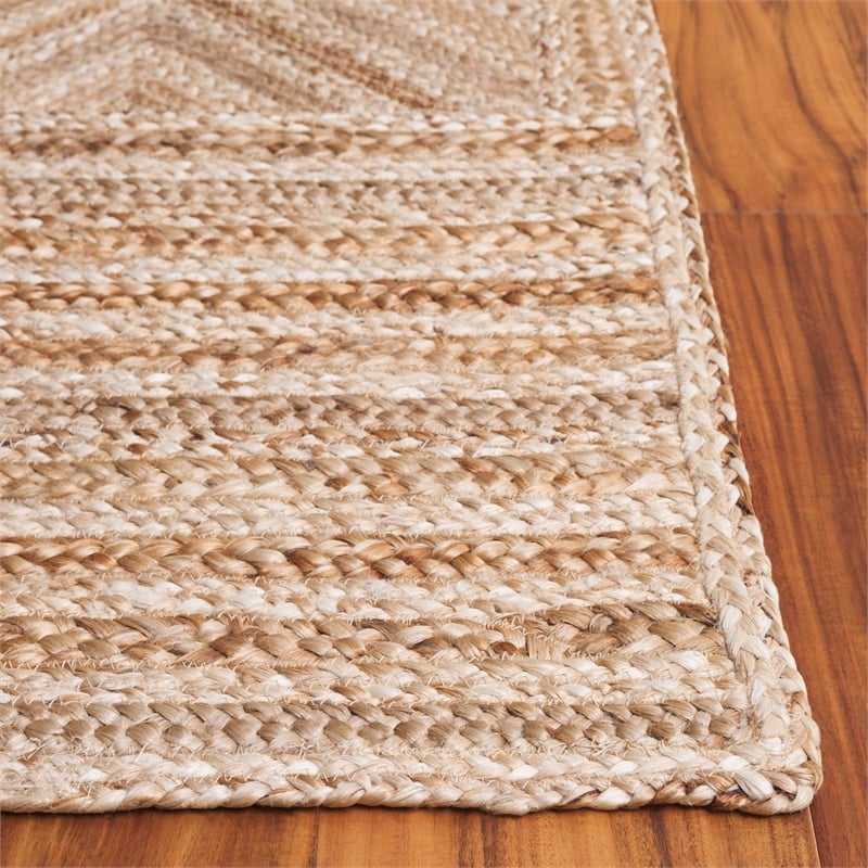 Safavieh Natural Fiber 8' X 10' Hand Woven Jute Rug in Natural