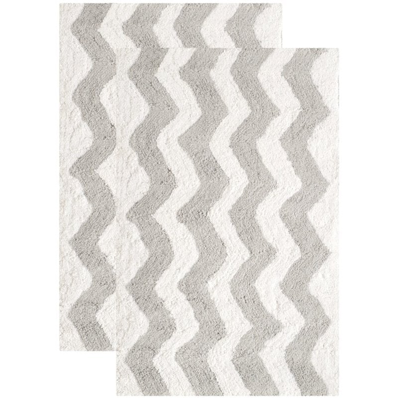 Safavieh Plush Master Bath 1'9