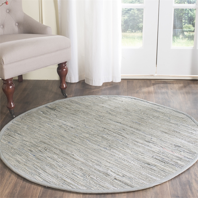 Safavieh Rag 4' Round Hand Woven Cotton Rug in Gray