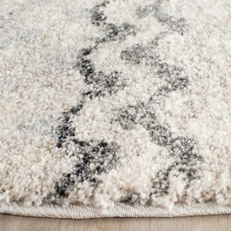 Safavieh Retro 6' Round Power Loomed Rug in Cream and Gray