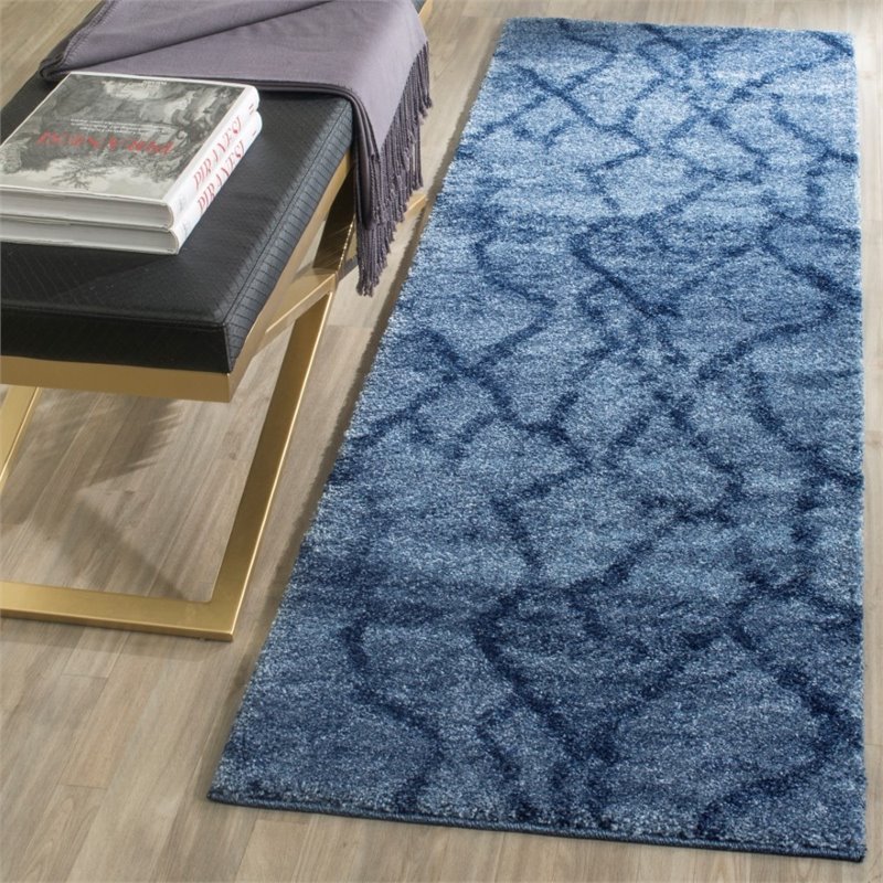 Safavieh Retro 8' Round Power Loomed Rug in Blue and Dark Blue