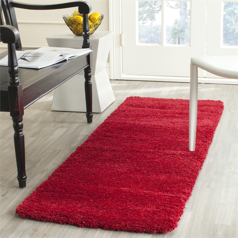 Safavieh Milan Shag 2' X 6' Power Loomed Rug in Red