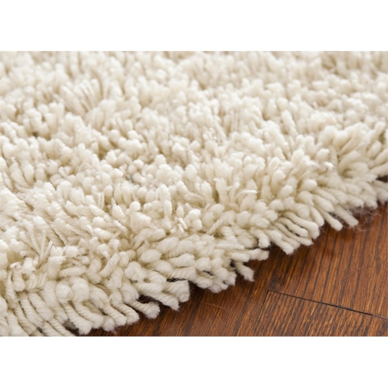 Safavieh Shag 8' Round Hand Tufted Acrylic Rug in White
