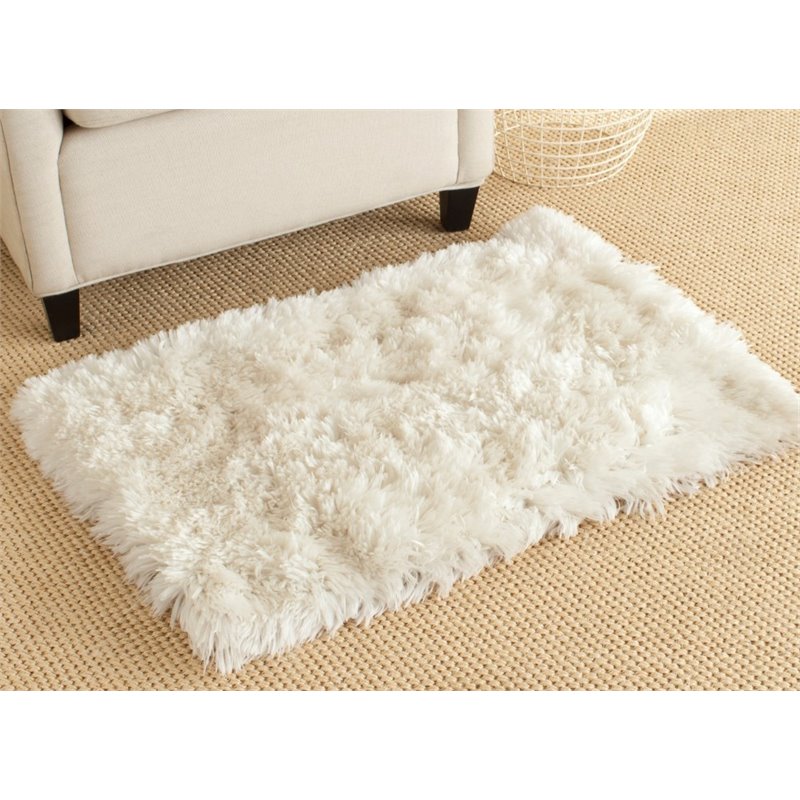 Safavieh Arctic Shag 5' X 7' Hand Tufted Polyester Rug in Taupe